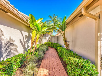 919 Augusta Pointe Drive, Palm Beach Gardens, FL 33418