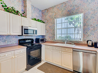 919 Augusta Pointe Drive, Palm Beach Gardens, FL 33418