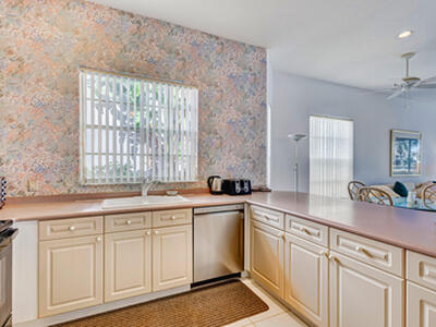 919 Augusta Pointe Drive, Palm Beach Gardens, FL 33418