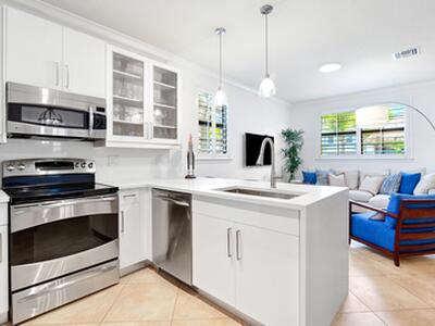 861 S Ocean Boulevard