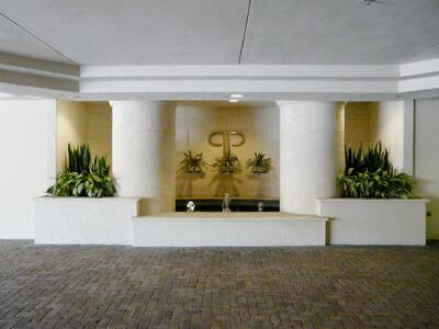 99 SE Mizner Boulevard, Boca Raton, FL 33432