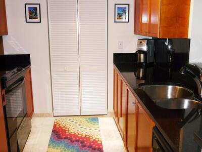 99 SE Mizner Boulevard, Boca Raton, FL 33432