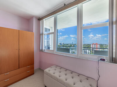 3180 S Ocean Drive, Hallandale Beach, FL 33009
