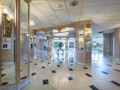 3180 S Ocean Drive, Hallandale Beach, FL 33009