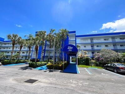 4734 Lucerne Lakes Boulevard N