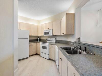 300 Uno Lago Drive, Juno Beach, FL 33408