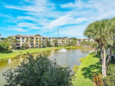 300 Uno Lago Drive, Juno Beach, FL 33408