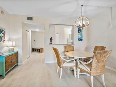 300 Uno Lago Drive, Juno Beach, FL 33408