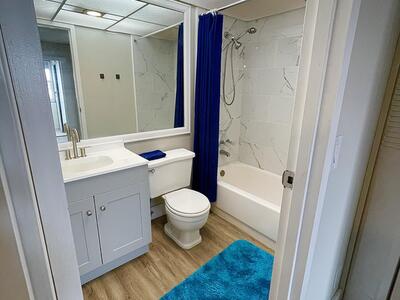 95 Saxony B, Delray Beach, FL 33446