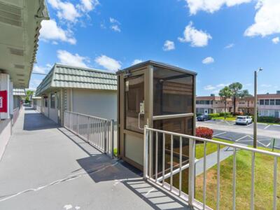 95 Saxony B, Delray Beach, FL 33446