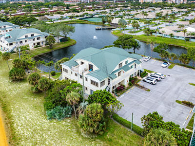 470 N Bella Vista Court N, Jupiter, FL 33477