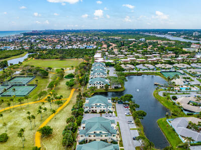 470 N Bella Vista Court N, Jupiter, FL 33477