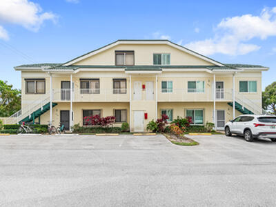 470 N Bella Vista Court N, Jupiter, FL 33477