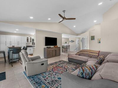 8050 Aberdeen Drive, Boynton Beach, FL 33472