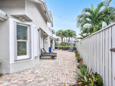 2056 Windward Way, Jupiter, FL 33477