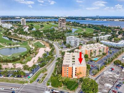 1620 Presidential Way, West Palm Beach, FL 33401