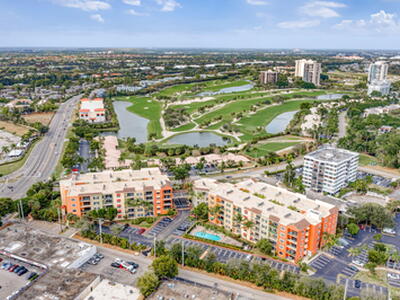 1620 Presidential Way, West Palm Beach, FL 33401