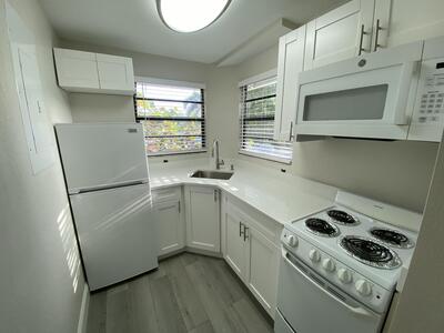 11 N Lakeside Drive, Lake Worth Beach, FL 33460