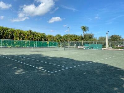 668 Saxony N, Delray Beach, FL 33446