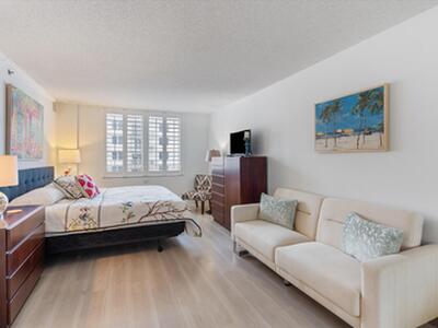 3301 S Ocean Boulevard, Highland Beach, FL 33487