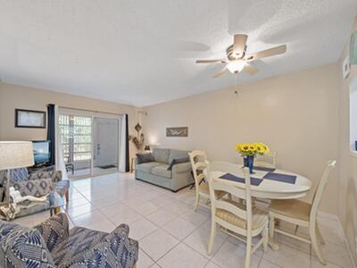 1111 Lake Terrace