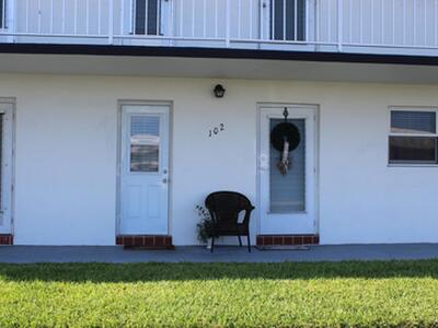 1113 Lake Ter 102 Terrace