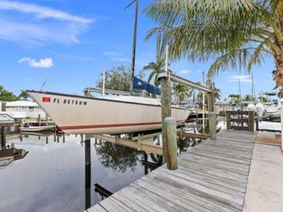 1749 SW Coxswain Place, Palm City, FL 34990