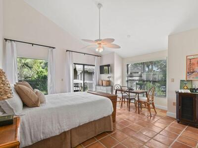 11863 Wimbledon Circle