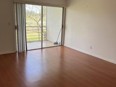 4 E Golfs Edge E, West Palm Beach, FL 33417