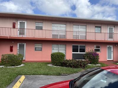 4 E Golfs Edge E, West Palm Beach, FL 33417