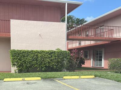 4 E Golfs Edge E, West Palm Beach, FL 33417