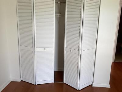 4 E Golfs Edge E, West Palm Beach, FL 33417