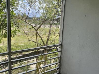 4 E Golfs Edge E, West Palm Beach, FL 33417