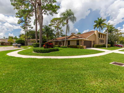 1123 Northumberland Court, Wellington, FL 33414