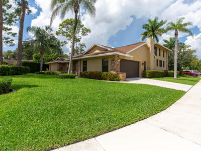 1123 Northumberland Court, Wellington, FL 33414