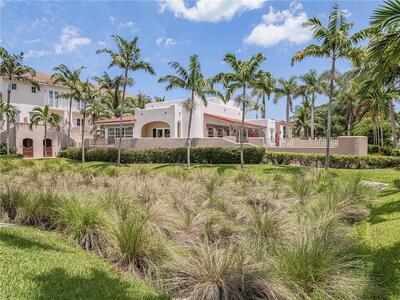 1564 Island Cove Road, Fort Pierce, FL 34949