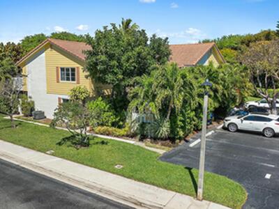 213 Seabreeze Circle, Jupiter, FL 33477