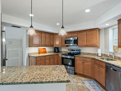 213 Seabreeze Circle, Jupiter, FL 33477