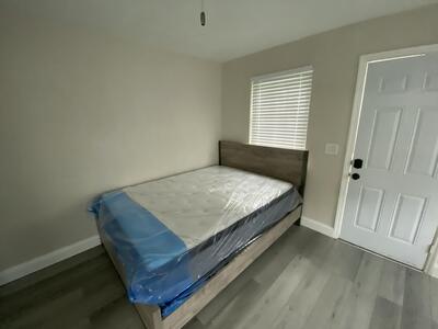 10 N Palmway, Lake Worth Beach, FL 33460