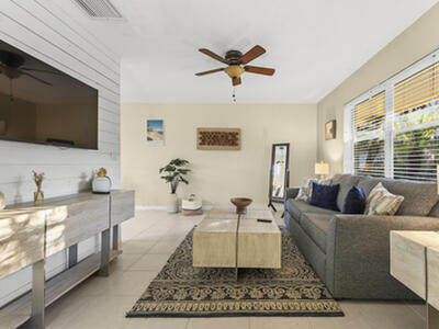 630 Allen Avenue, Delray Beach, FL 33483