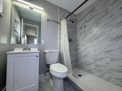 189 SE 27th Place, Boynton Beach, FL 33435