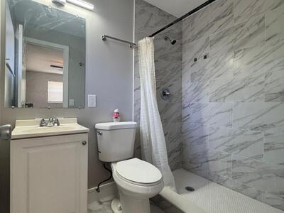 189 SE 27th Place, Boynton Beach, FL 33435