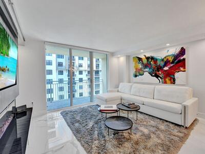 99 SE Mizner Boulevard, Boca Raton, FL 33432