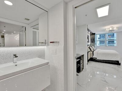 99 SE Mizner Boulevard, Boca Raton, FL 33432