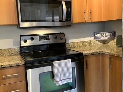 1125 Crystal Way, Delray Beach, FL 33444