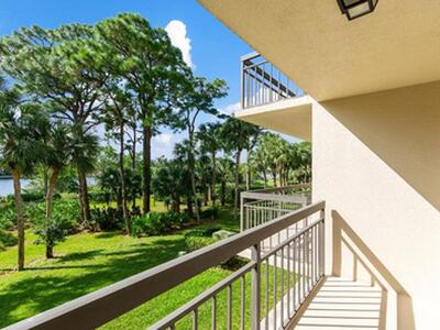 2101 Marina Isle Way, Jupiter, FL 33477