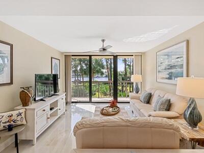 2101 Marina Isle Way, Jupiter, FL 33477