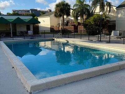 643 Executive Center Drive, West Palm Beach, FL 33401