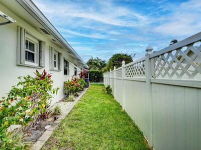 15 Sailfish Lane, Ocean Ridge, FL 33435