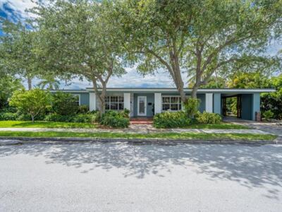 2201 N Lakeside Drive, Lake Worth Beach, FL 33460